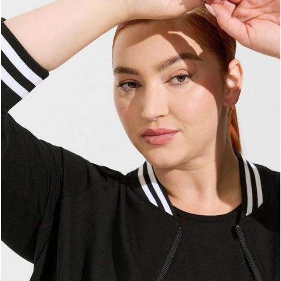 LOWEST PRICE AVAILABLE-Long Sleeve Bomber type Sweater - Picture 3 of 9